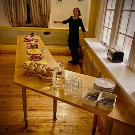 Solhov, Castle Of The Lyngen Alps Lyngseidet