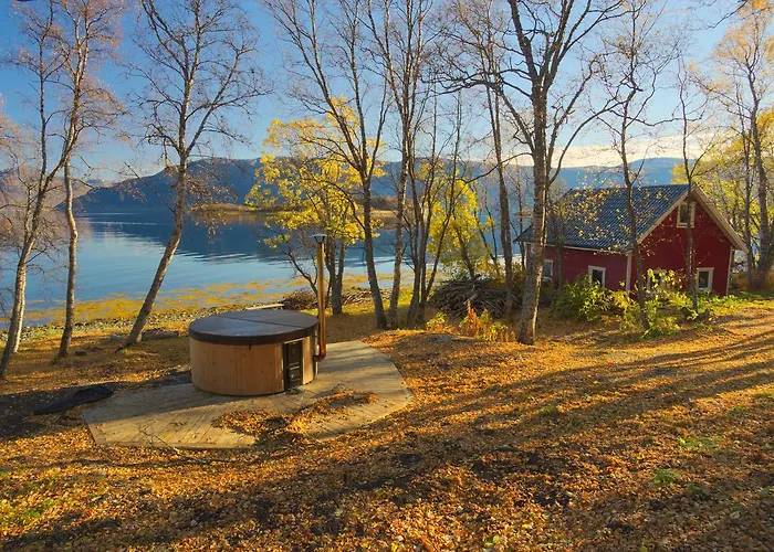 Solhov, Castle Of The Lyngen Alps Lyngseidet